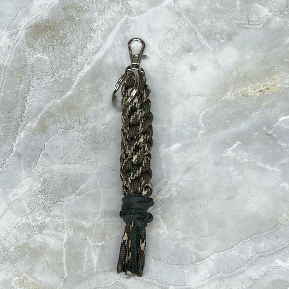 Paracord Braided Keychain Carabiner Key Ring Green Handmade Macrame Swivel Clasp - Picture 7 of 12